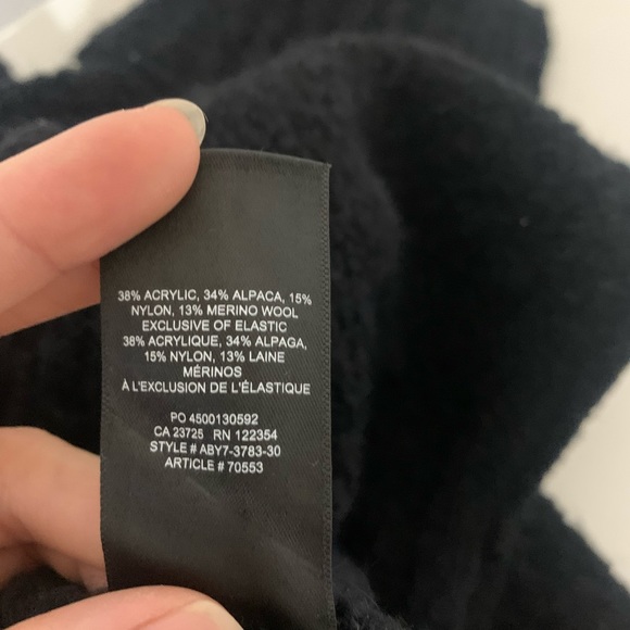 Aritzia Wilfred Marilyn Sweater - Alpaca and Wool - Picture 6 of 7